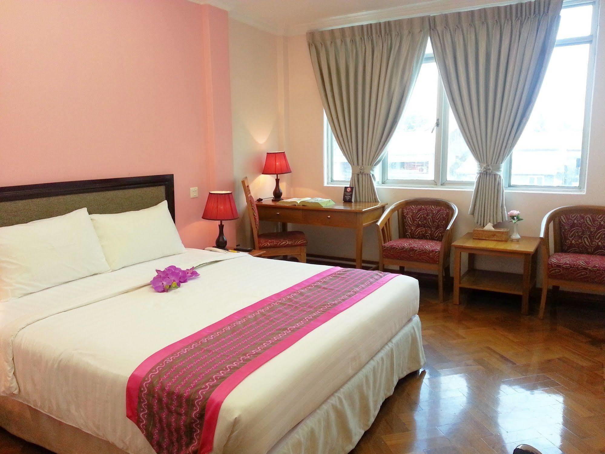 Grand Laurel 3*