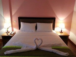 Отель Grand Laurel Янгон