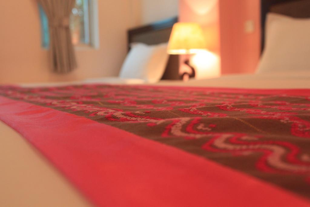 Grand Laurel Hotel 3*