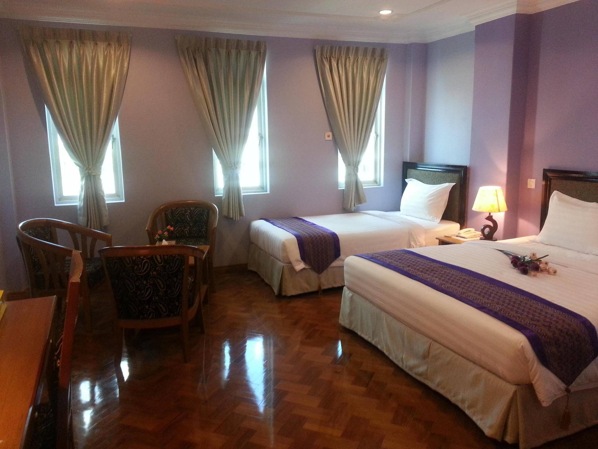 Grand Laurel Yangon