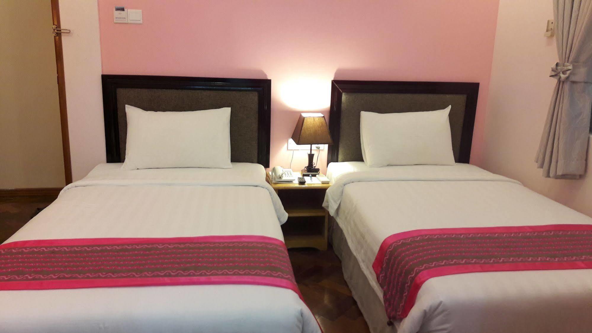 Grand Laurel Hotel Yangon